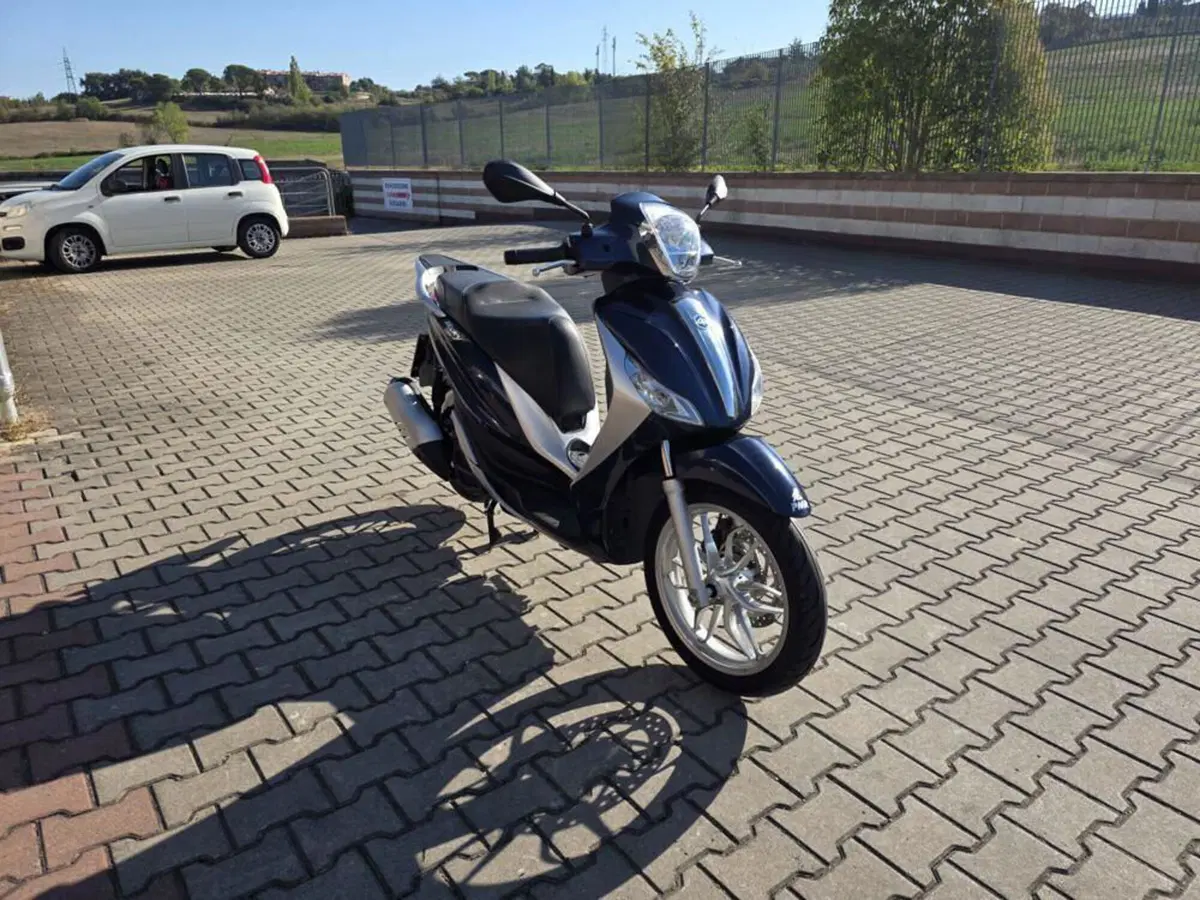 Piaggio Medley 150 S ABS (2016 - 19) (2)