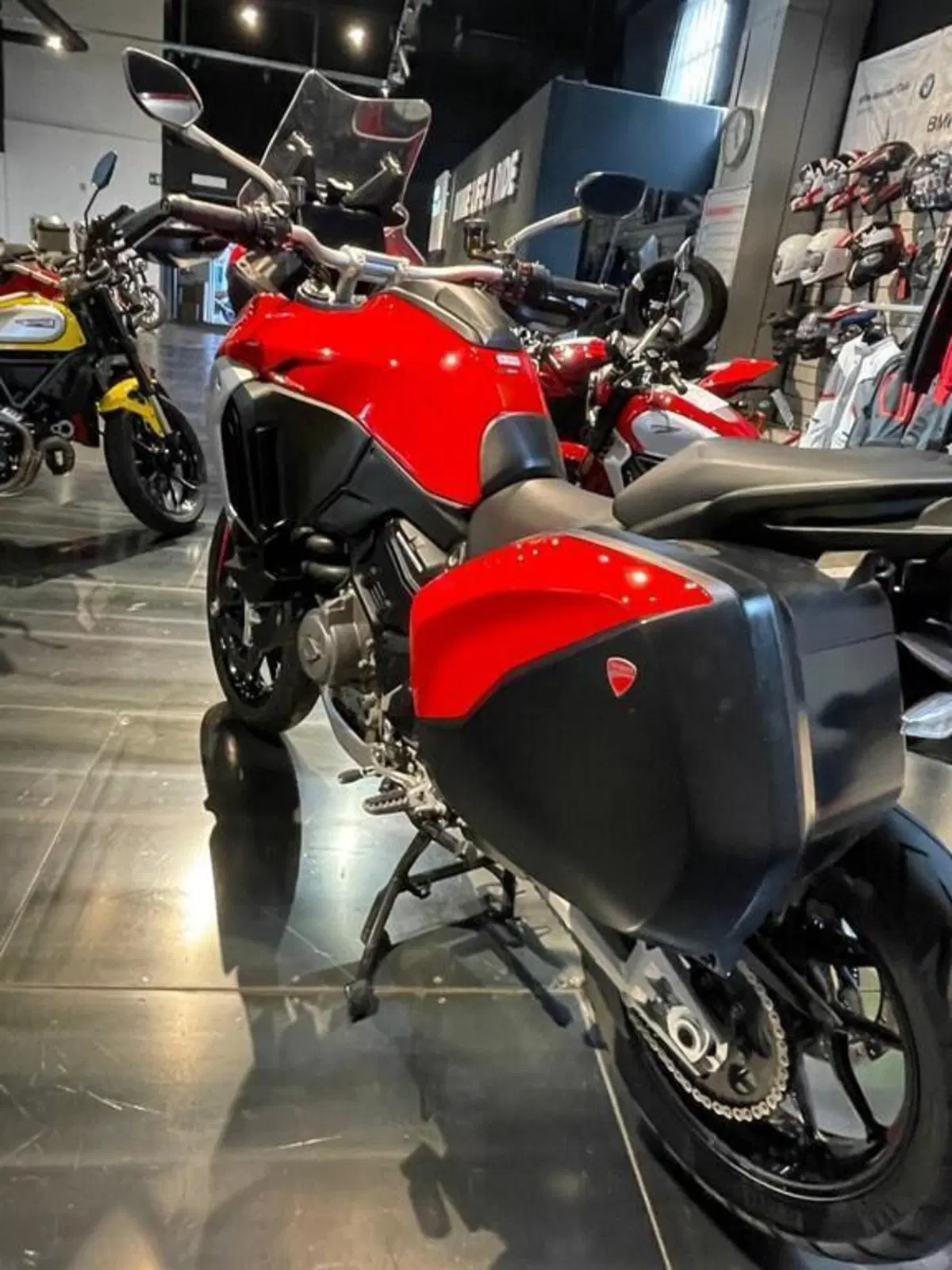 Ducati Multistrada V4 S (2021 - 24) (4)