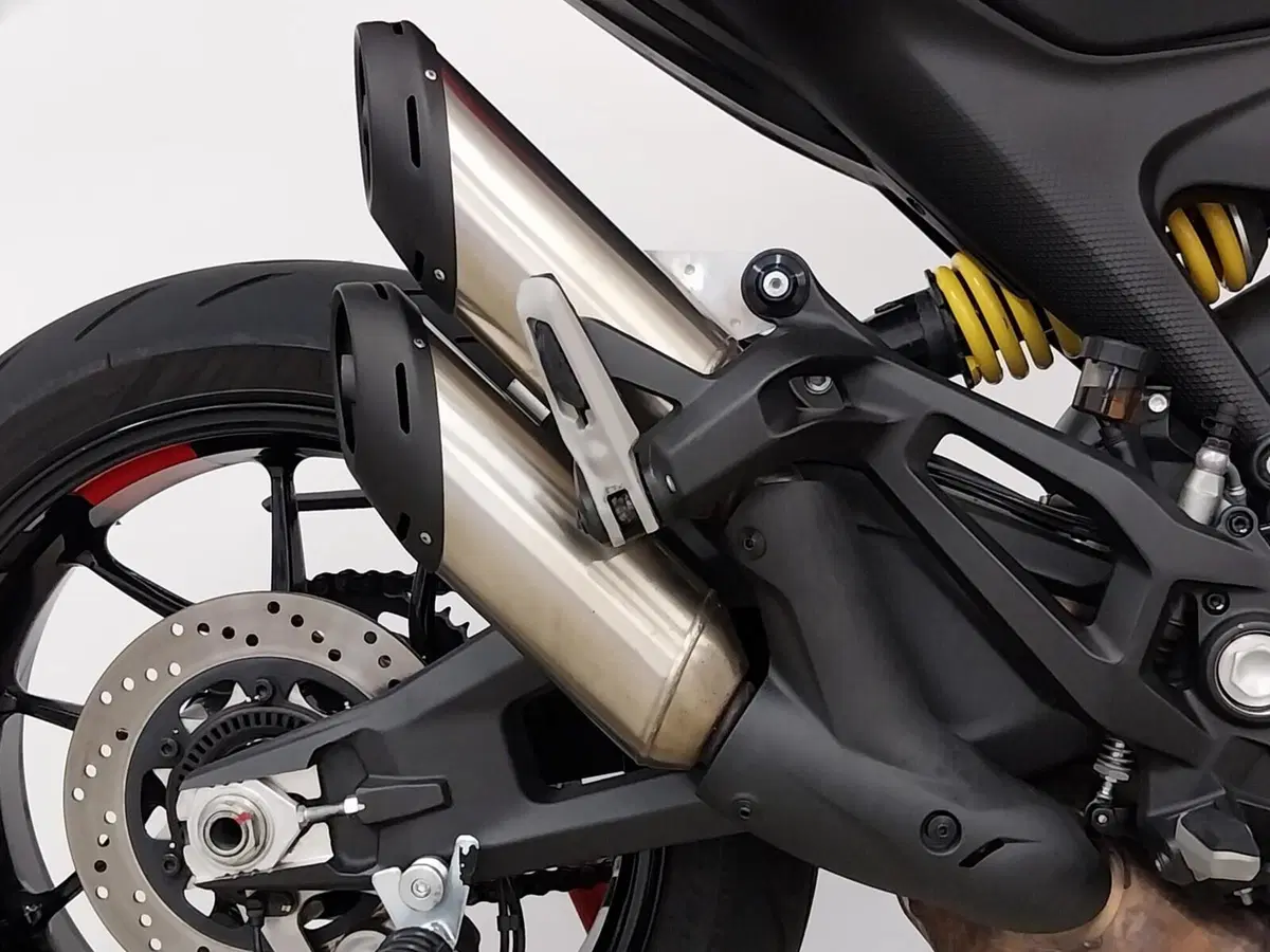 Ducati Monster 937 + (2021 - 25) (11)