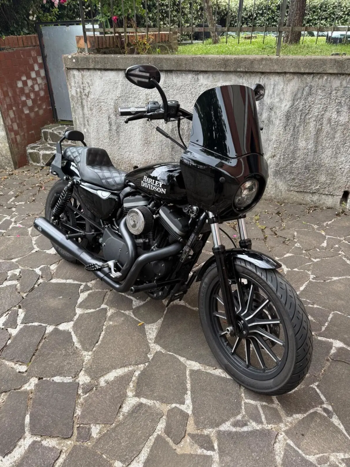 Harley-Davidson 883 Iron (2012 - 14) - XL 883N (2)