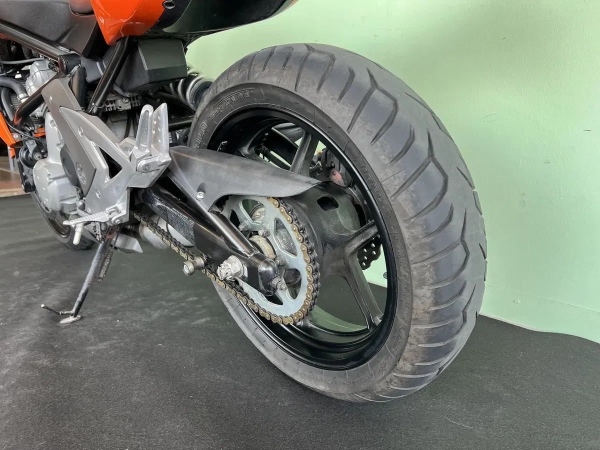 Kawasaki ER-6N (2006 - 09) (19)