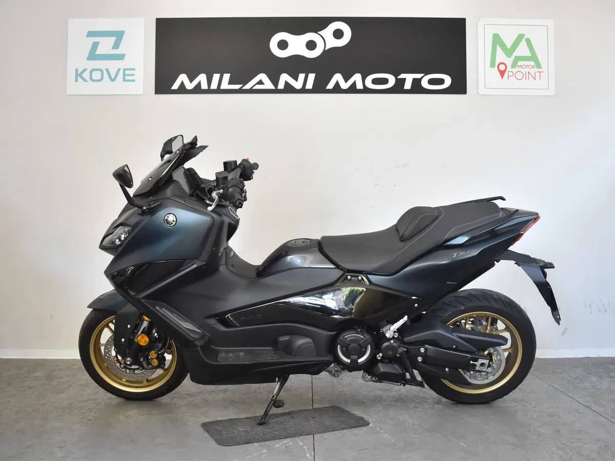 Yamaha T-Max 560 Tech Max (2022 - 24) (4)