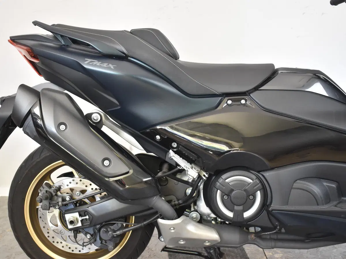 Yamaha T-Max 560 Tech Max (2022 - 24) (9)