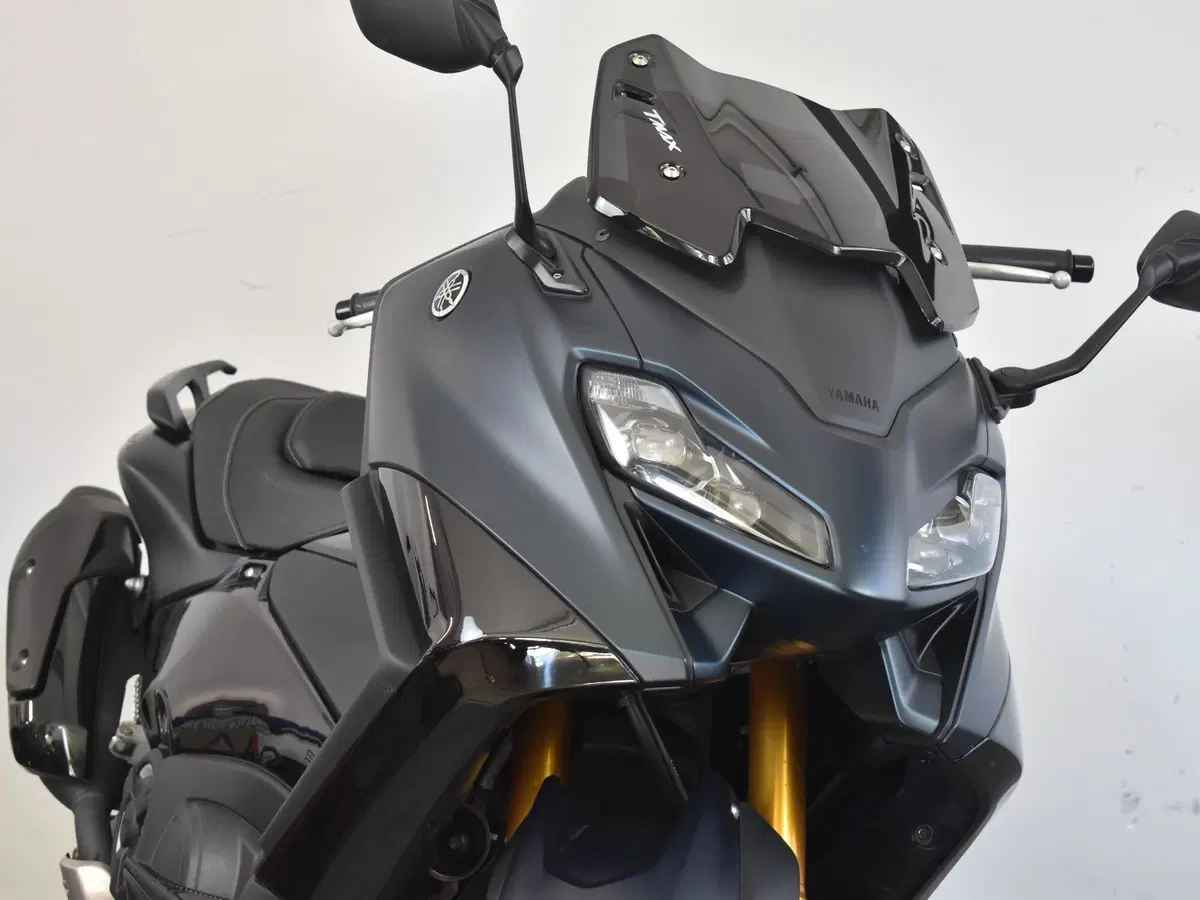 Yamaha T-Max 560 Tech Max (2022 - 24) (11)