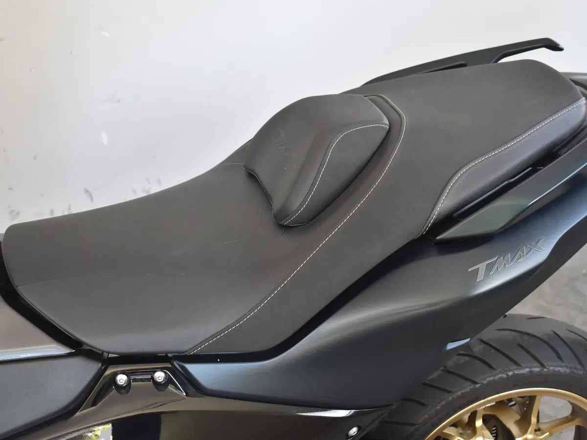 Yamaha T-Max 560 Tech Max (2022 - 24) (15)