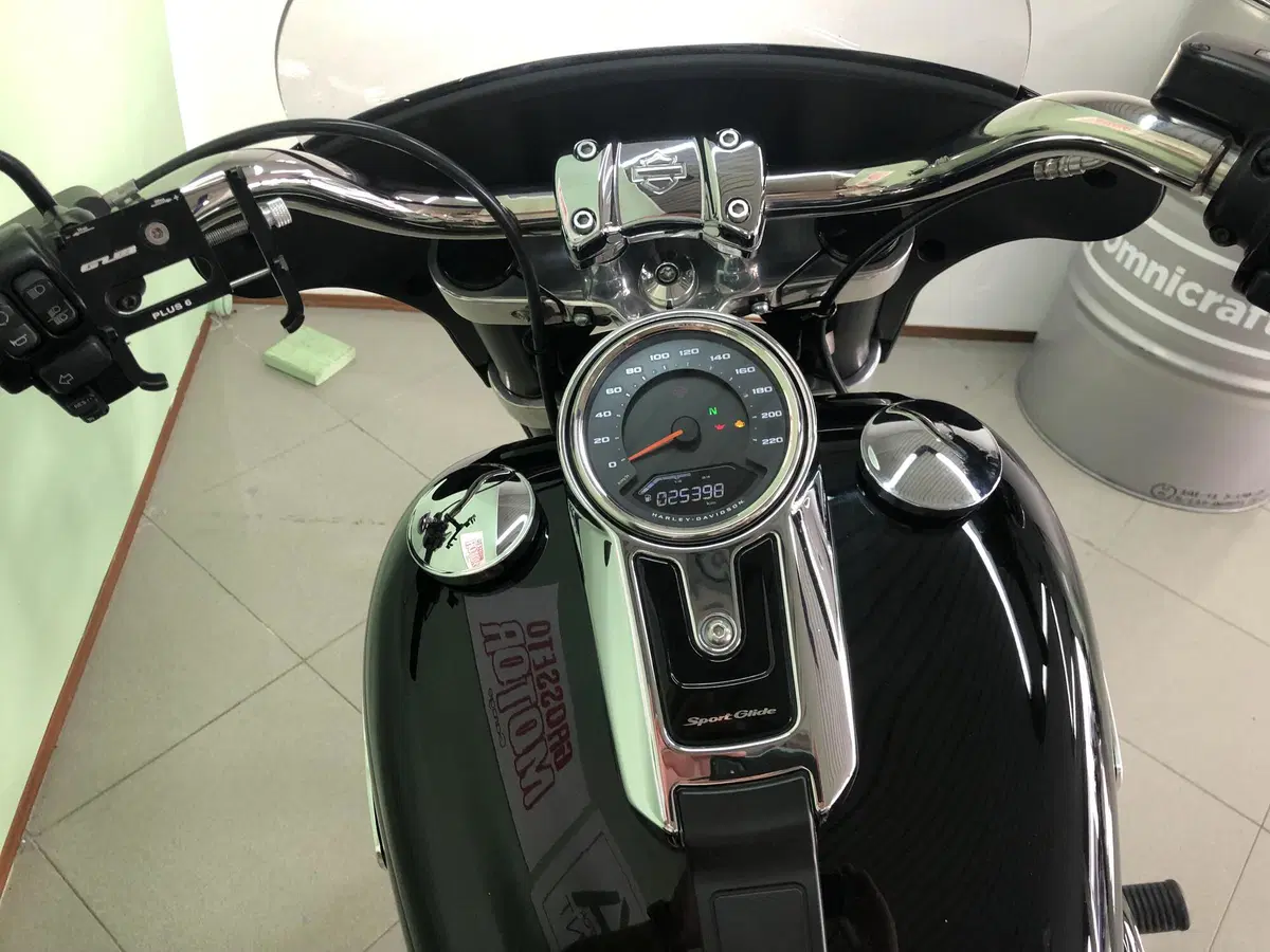 Harley-Davidson 107 Breakout (2018 - 19) - FXBR (16)