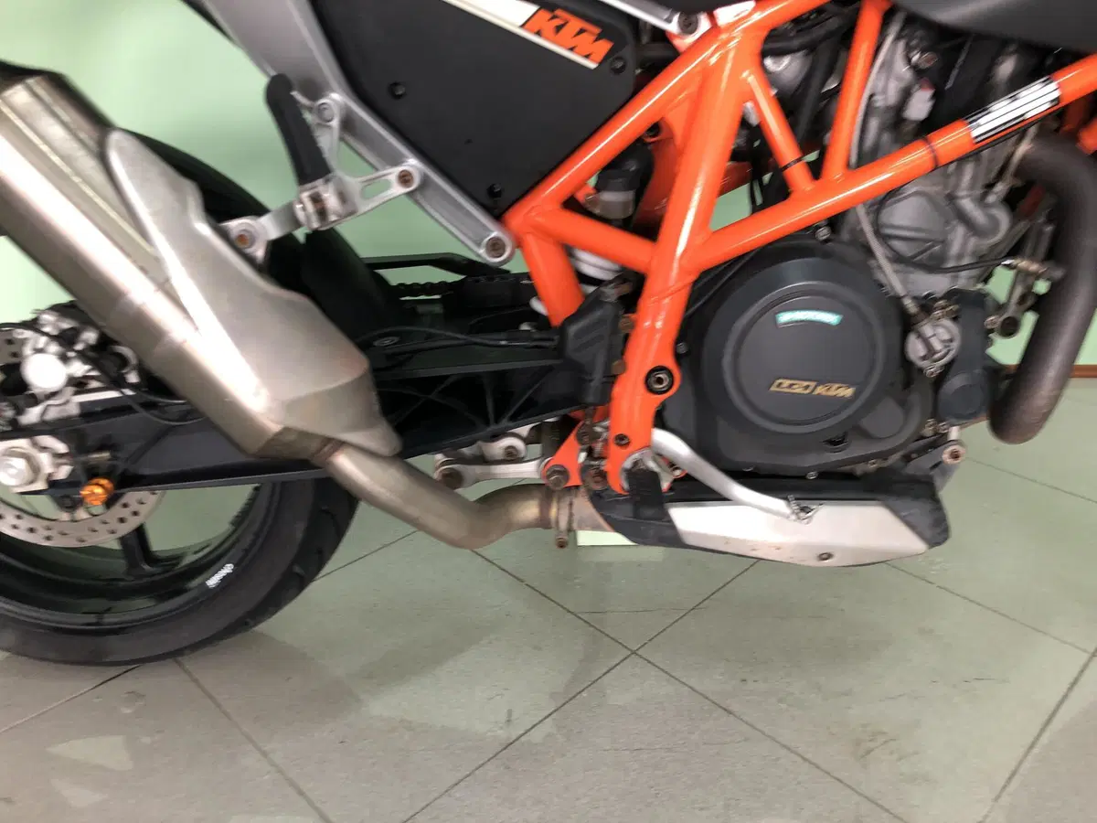 KTM 690 Duke (2012 - 16) (18)