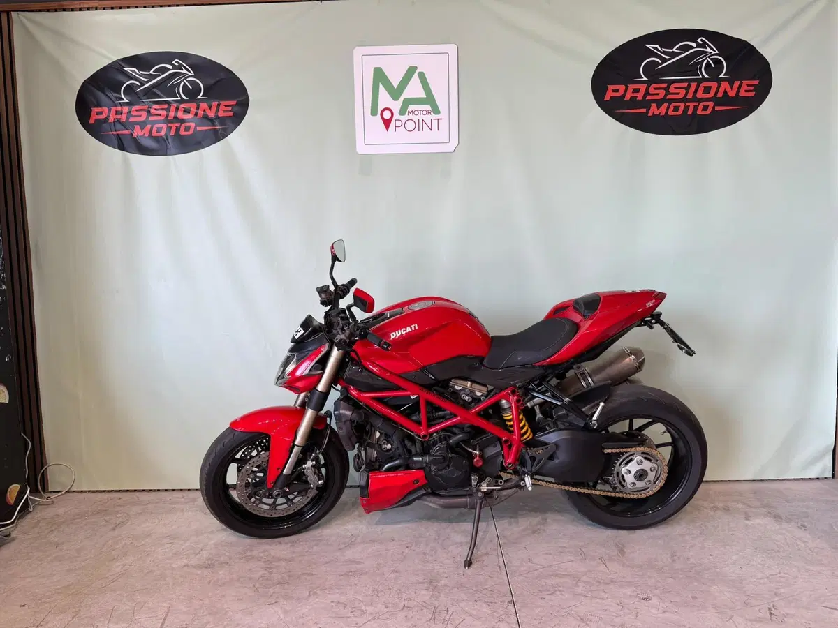 Ducati Streetfighter (2009 - 12) (2)