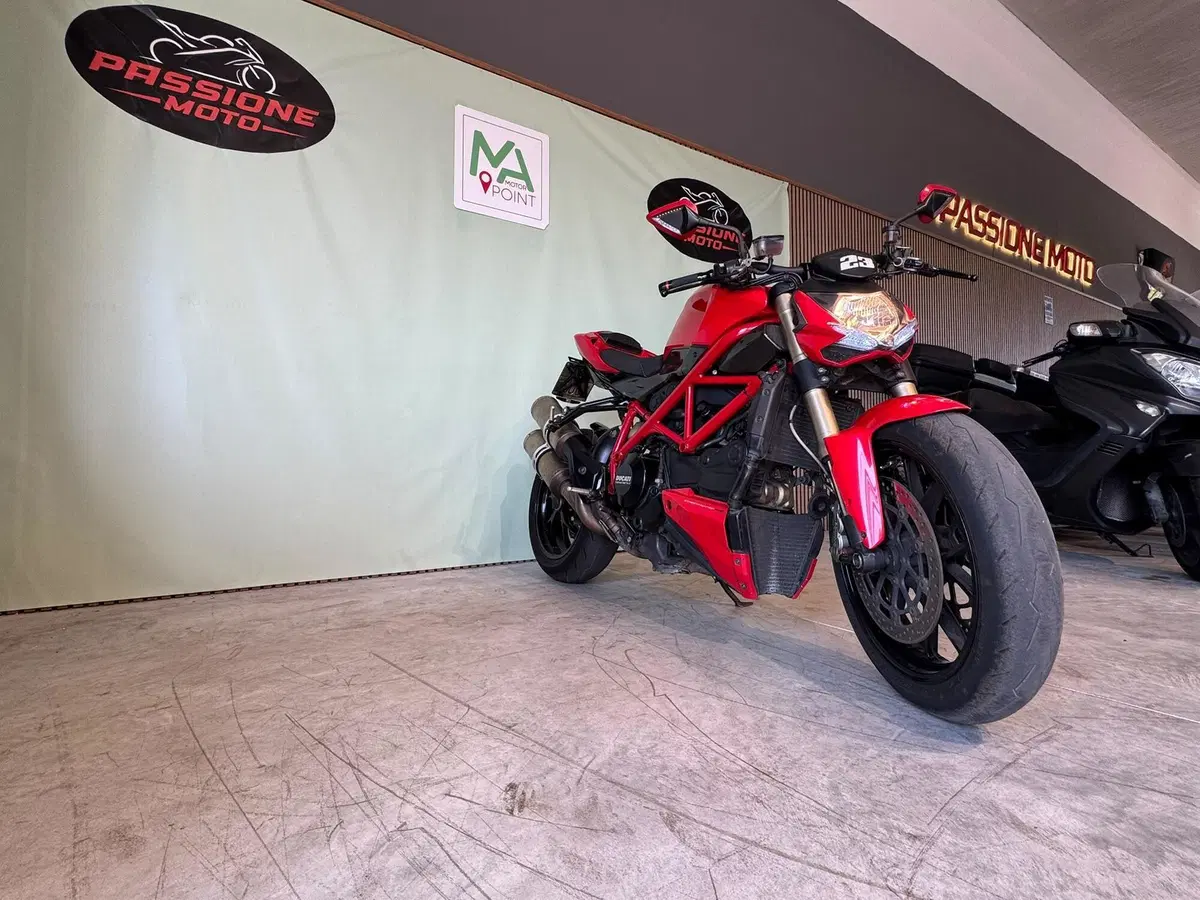 Ducati Streetfighter (2009 - 12) (3)