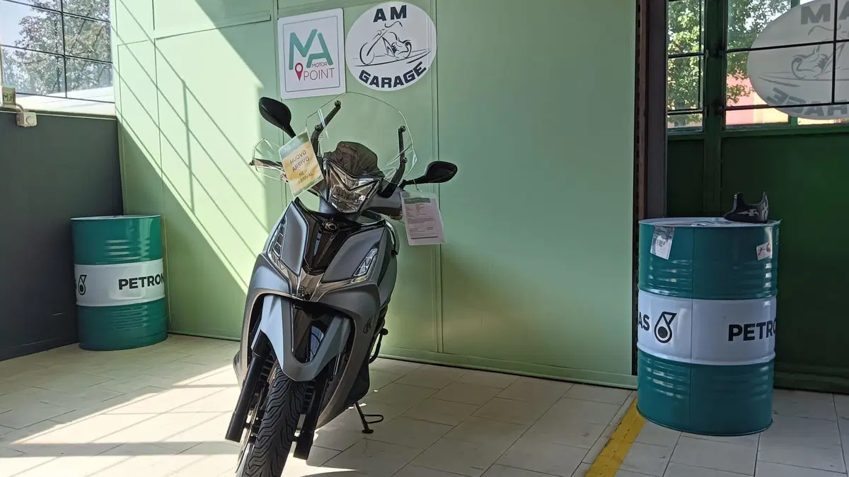 Kymco Agility 300i (2021 - 25) (3)