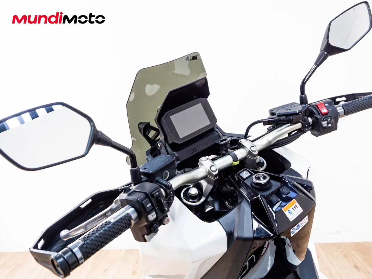 Honda X-ADV 750 (2017) (11)