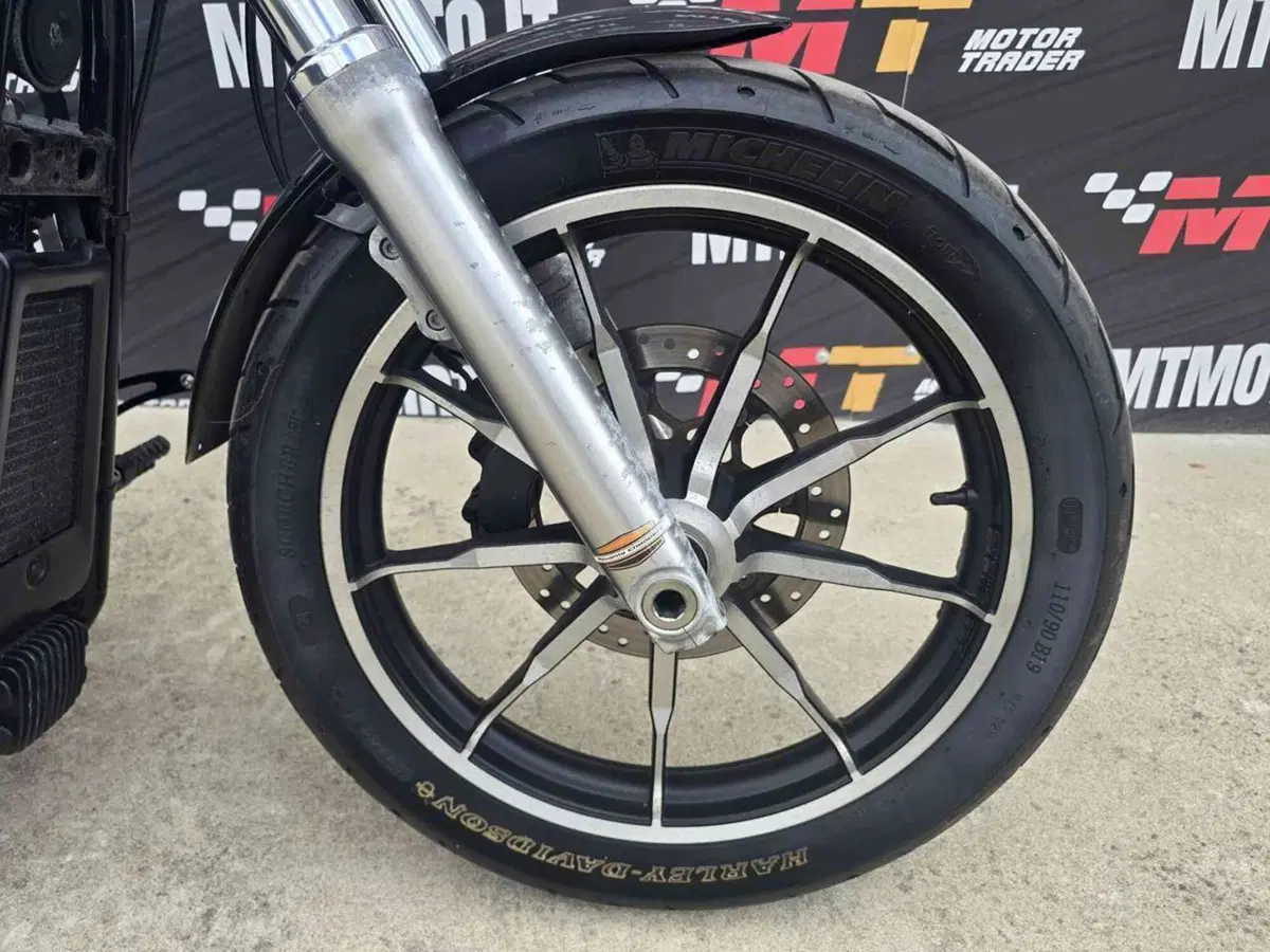 Harley-Davidson 107 Low Rider (2018 - 20) - FXLR (7)
