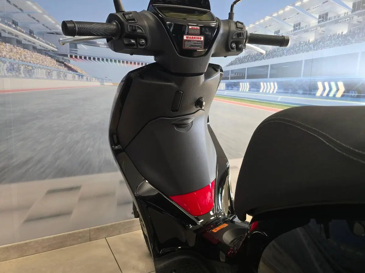 Swm C-Fly 125 (2026) (20)