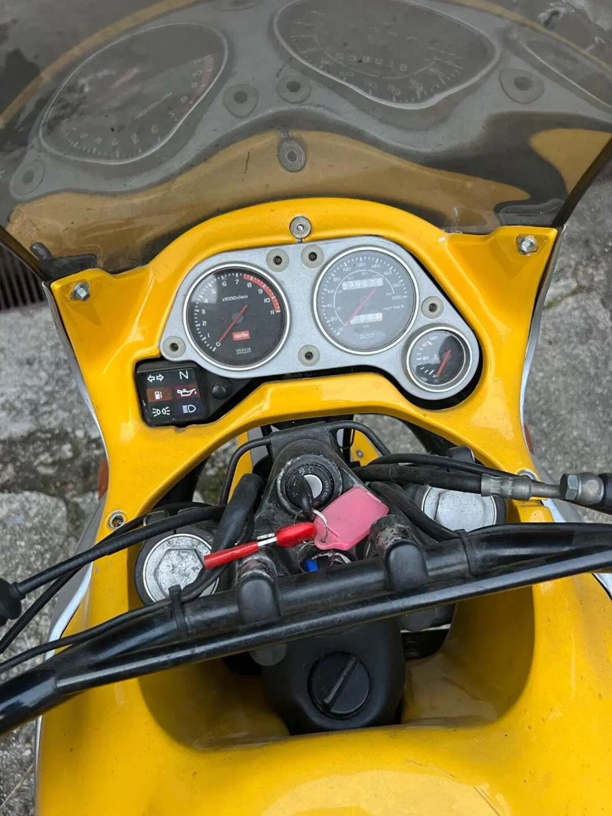 Aprilia Pegaso 650 (1997 - 00) (4)