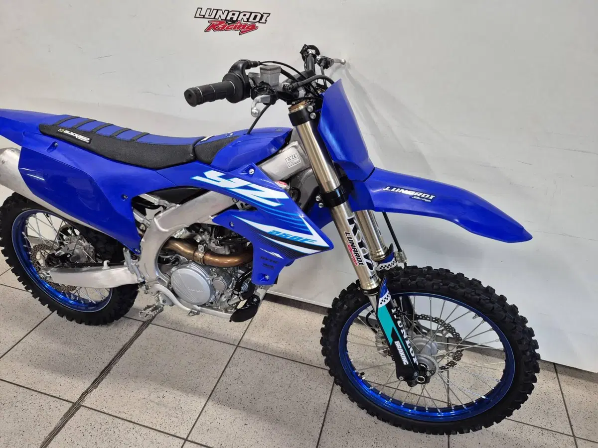 Yamaha YZ 250 F (2025) (3)