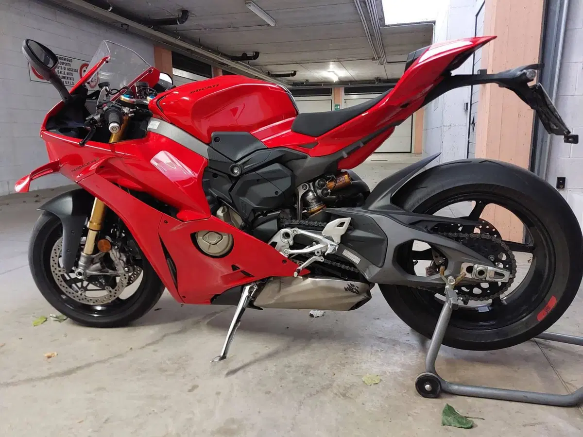 Ducati Panigale V4 S (2025 - 26) (2)