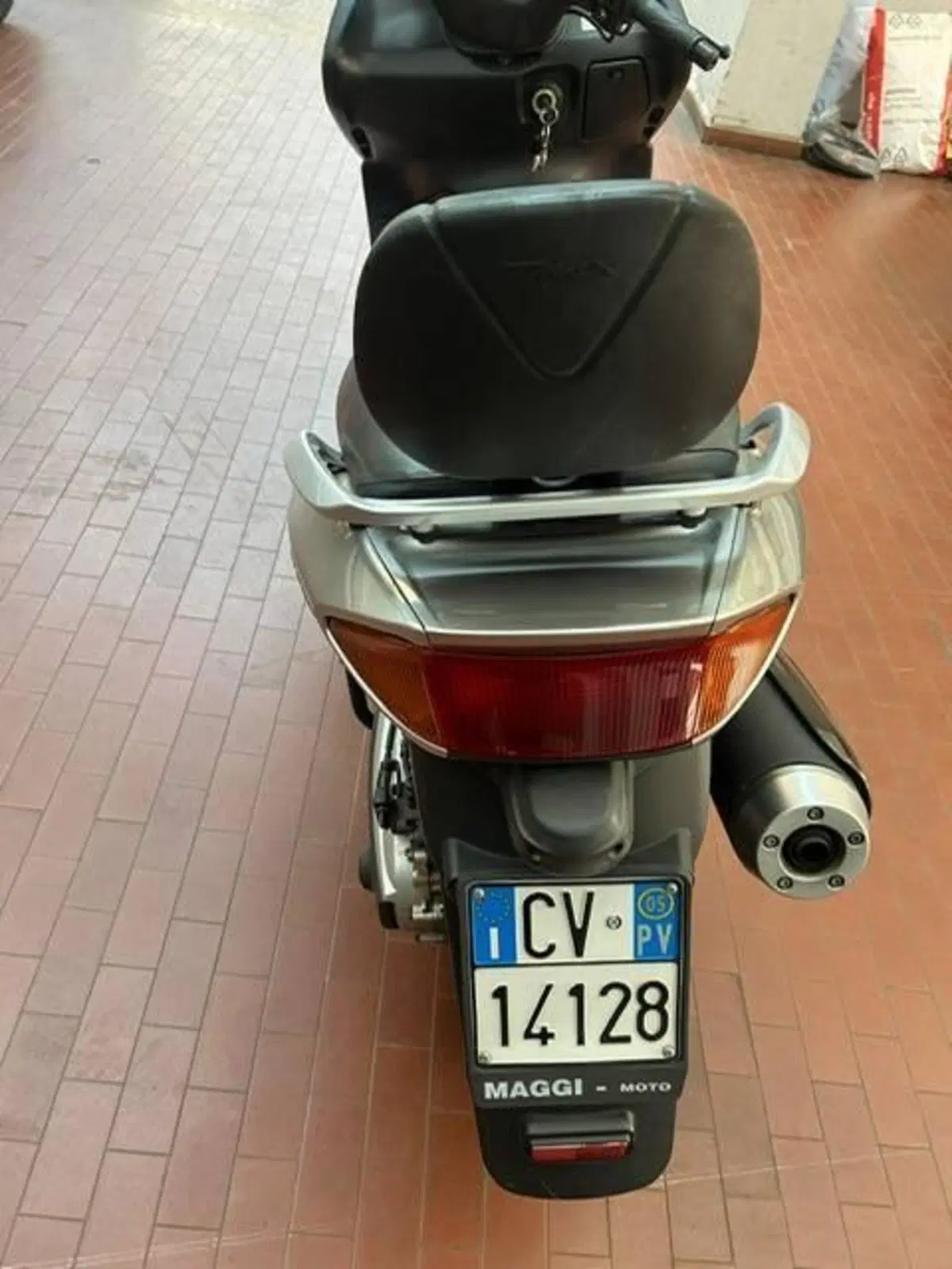 Yamaha T-Max 500 (2004 - 07) (3)