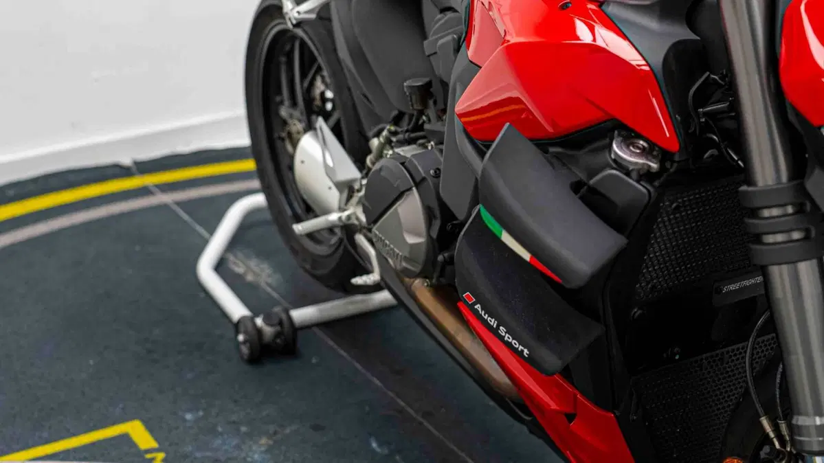 Ducati Streetfighter V2 (2022 - 24) (15)