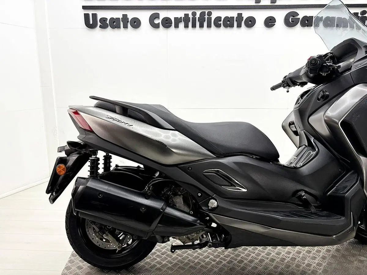 Yamaha Tricity 300 (2021 - 24) (7)