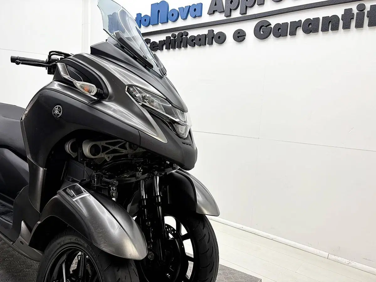 Yamaha Tricity 300 (2021 - 24) (9)