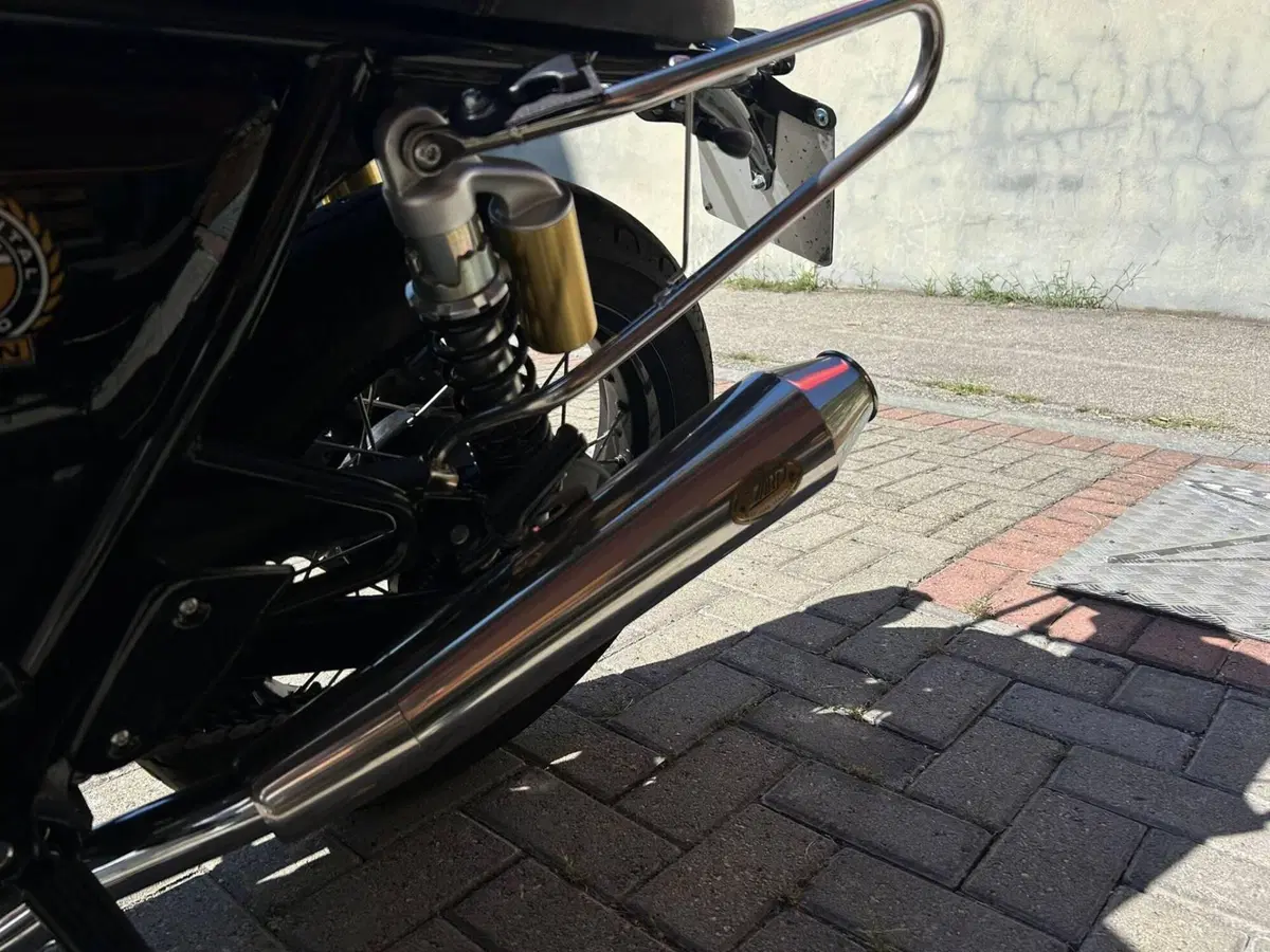 Royal Enfield Continental GT 650 Chrome (2020) (5)