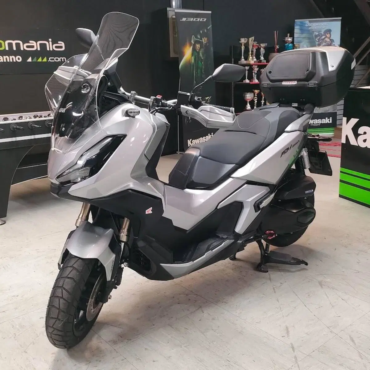 Honda ADV 350 (2022 - 24) (2)