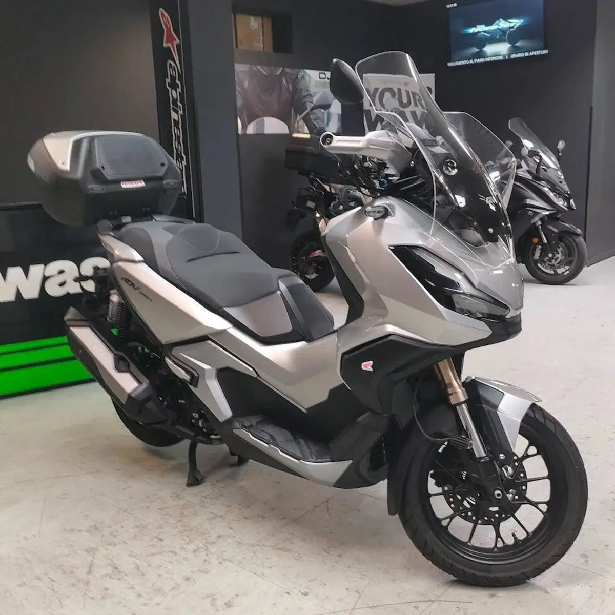 Honda ADV 350 (2022 - 24) (5)