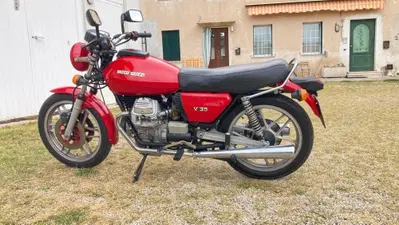 Moto Guzzi v35 d'epoca