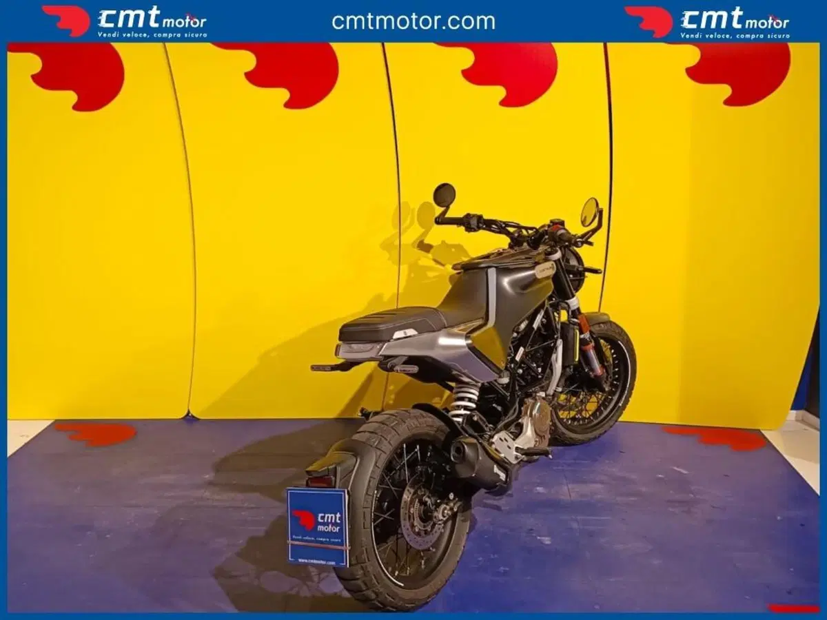 Husqvarna Svartpilen 125 (2021 - 23) (2)