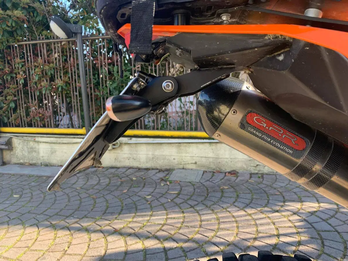 KTM 690 Enduro R (2009 - 11) (3)