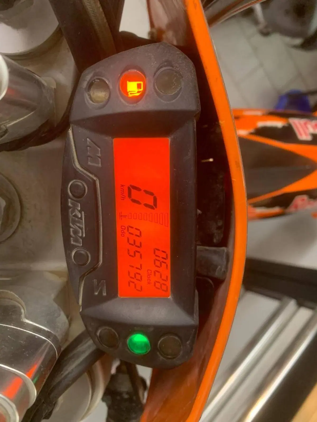 KTM 690 Enduro R (2009 - 11) (4)