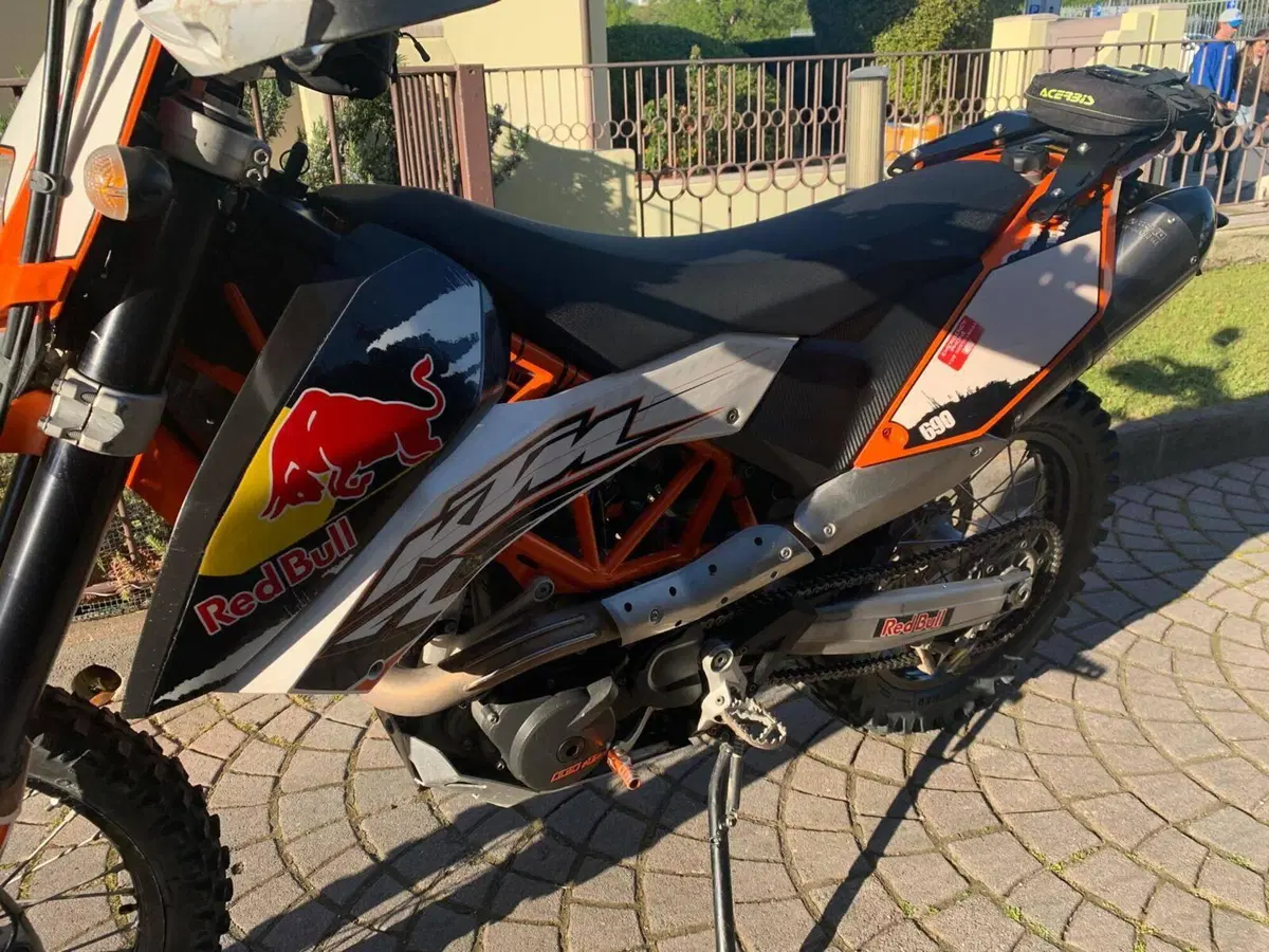 KTM 690 Enduro R (2009 - 11) (5)