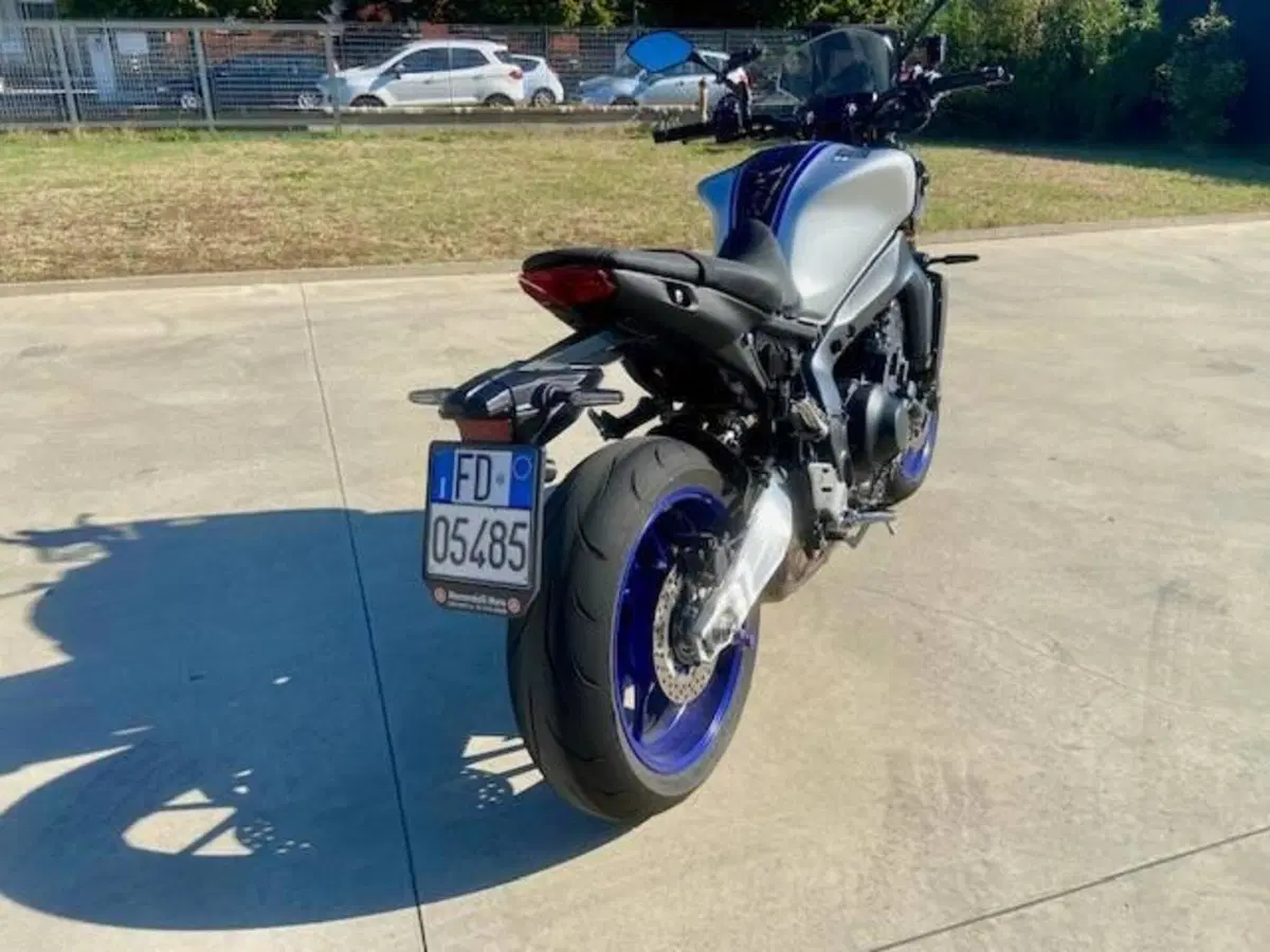 Yamaha MT-09 SP (2021 - 23) (5)