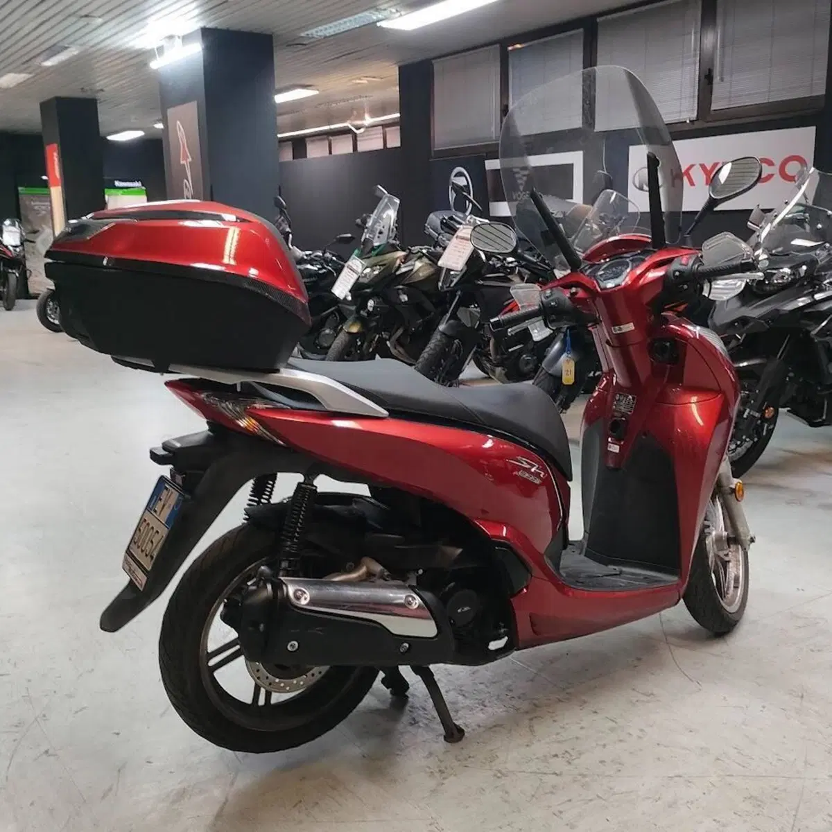 Honda SH 300 i ABS (2016 - 20) (7)