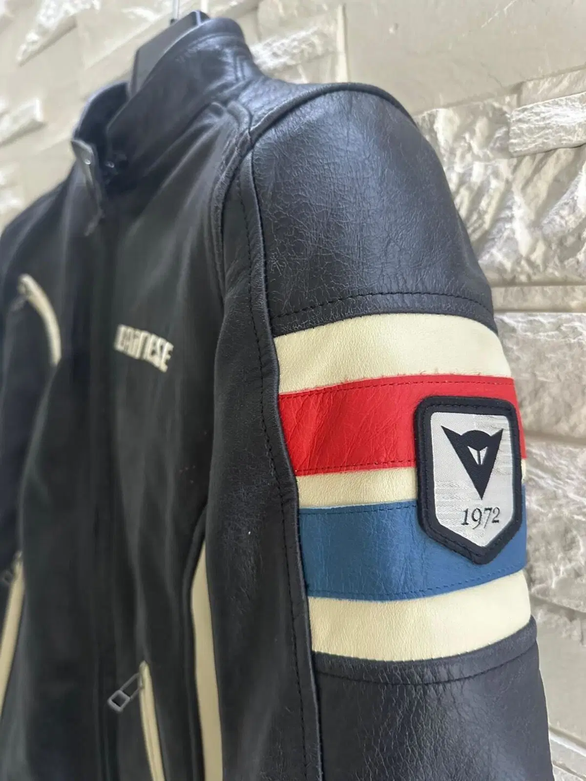 Giacca moto Dainese donna pelle vintage – Taglia 4 (2)