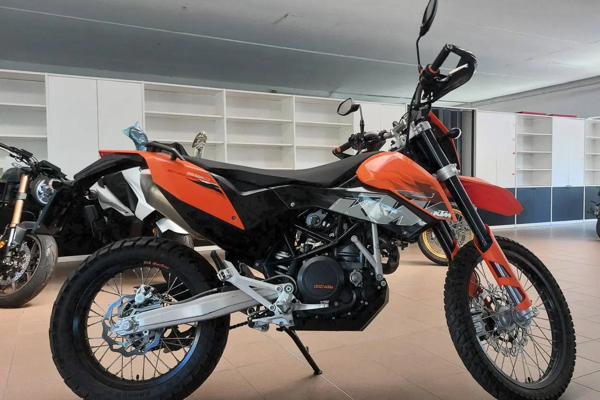 KTM 690 Enduro (2009 - 11) (4)