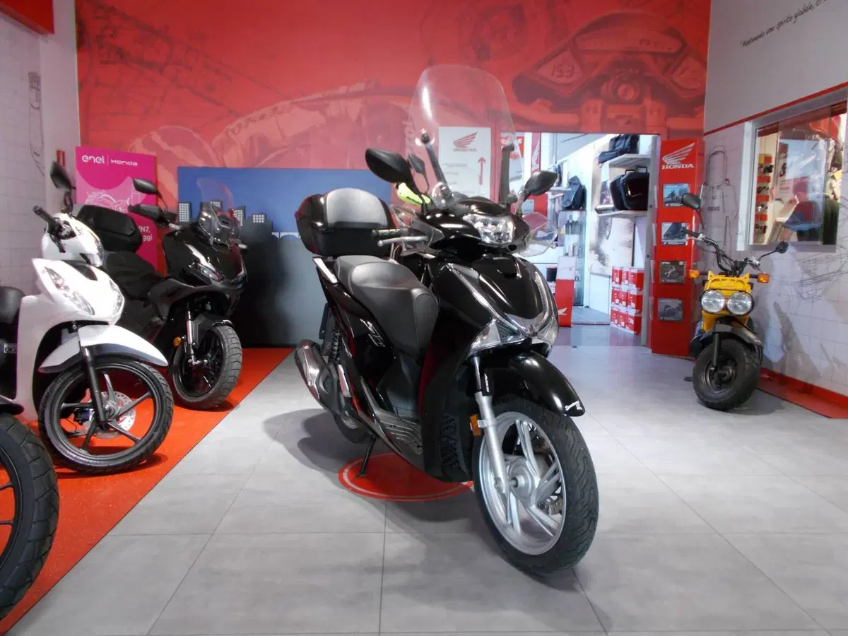 Honda SH 150i (2017 - 19) (8)