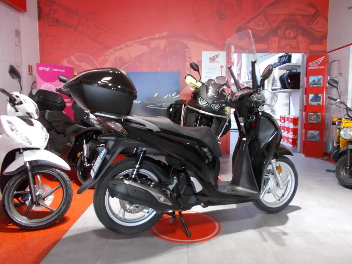 Honda SH 150i (2017 - 19) (11)