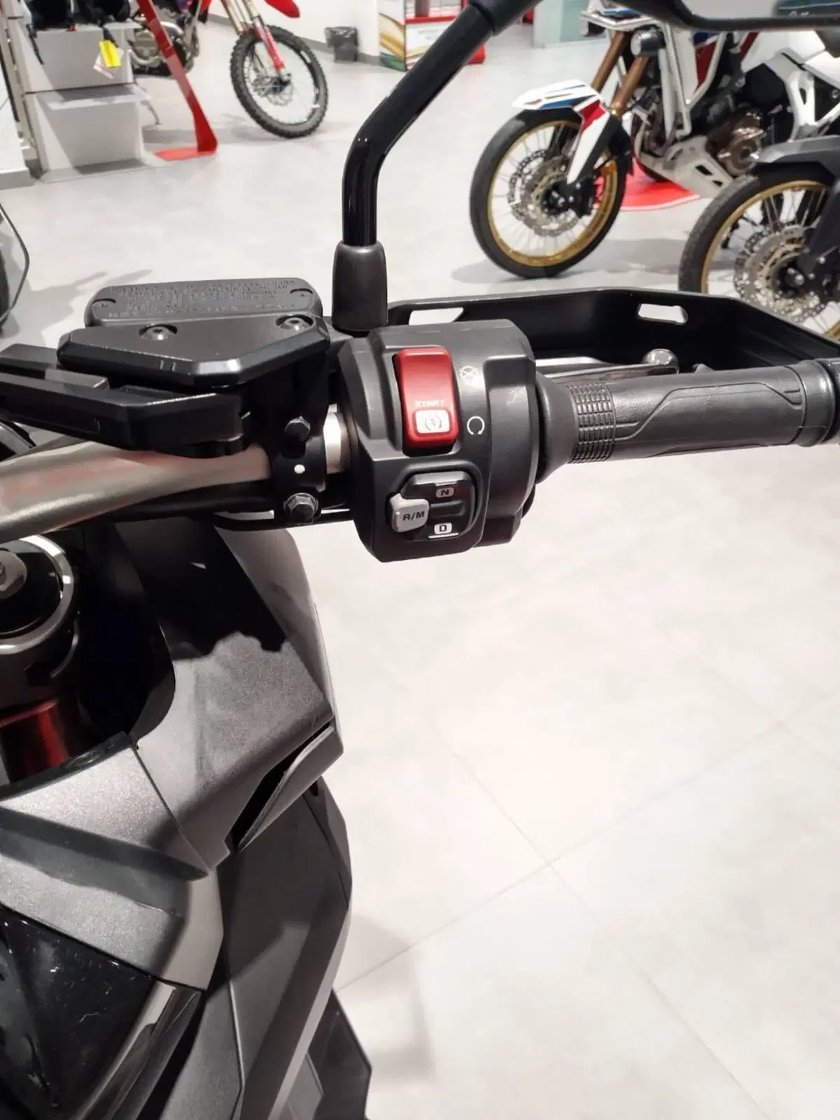 Honda X-ADV 750 DCT (2021 - 24) (6)