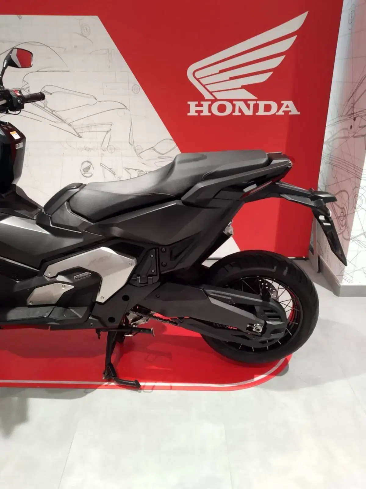 Honda X-ADV 750 DCT (2021 - 24) (11)