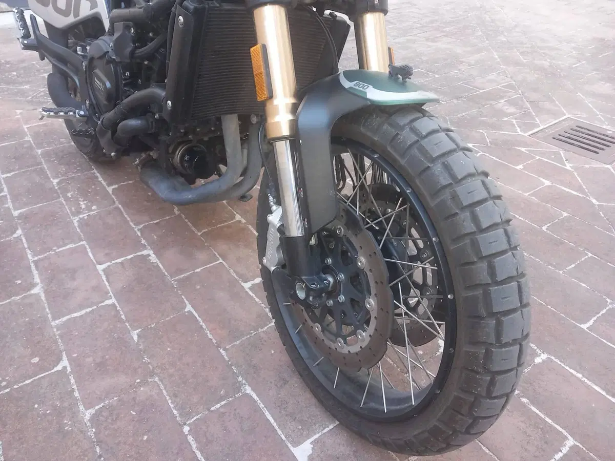 Benelli Leoncino 800 Trail (2022 - 26) (7)