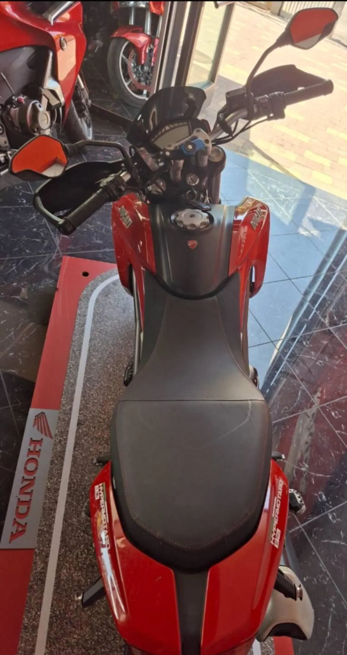 Ducati Hypermotard 821 (2013 - 15) (8)