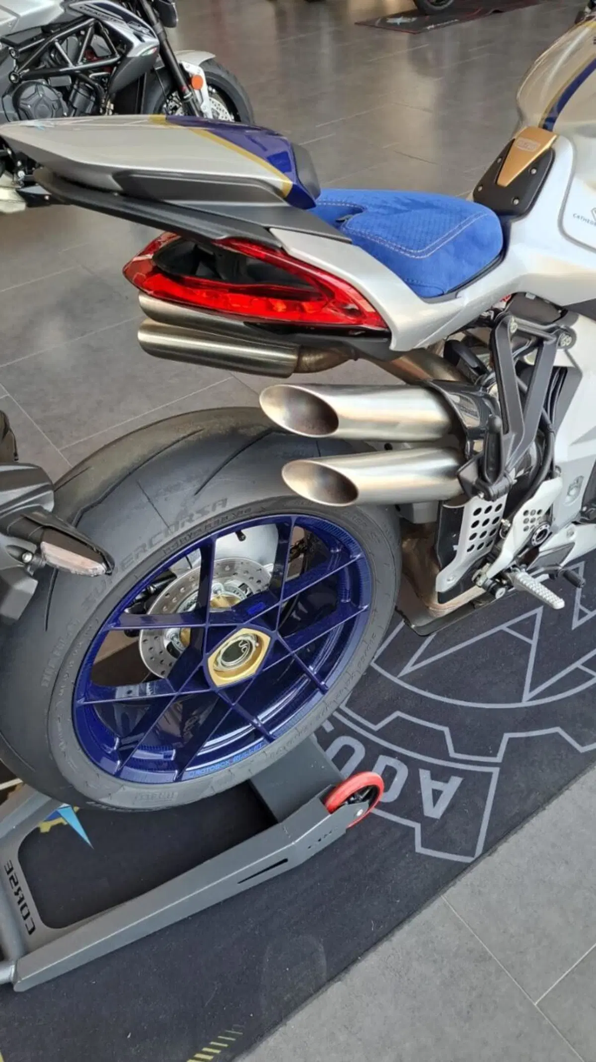 MV Agusta Brutale 1000 RR Assen (2023 - 26) (4)
