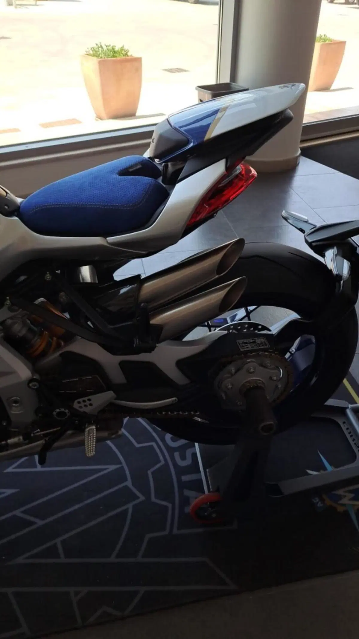 MV Agusta Brutale 1000 RR Assen (2023 - 26) (7)