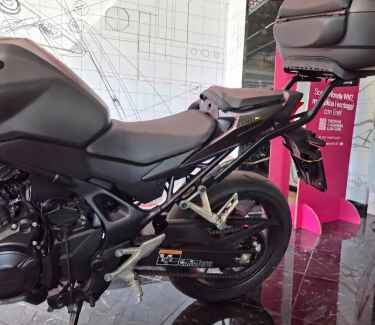 Honda CB 750 Hornet (2023 - 24) (9)