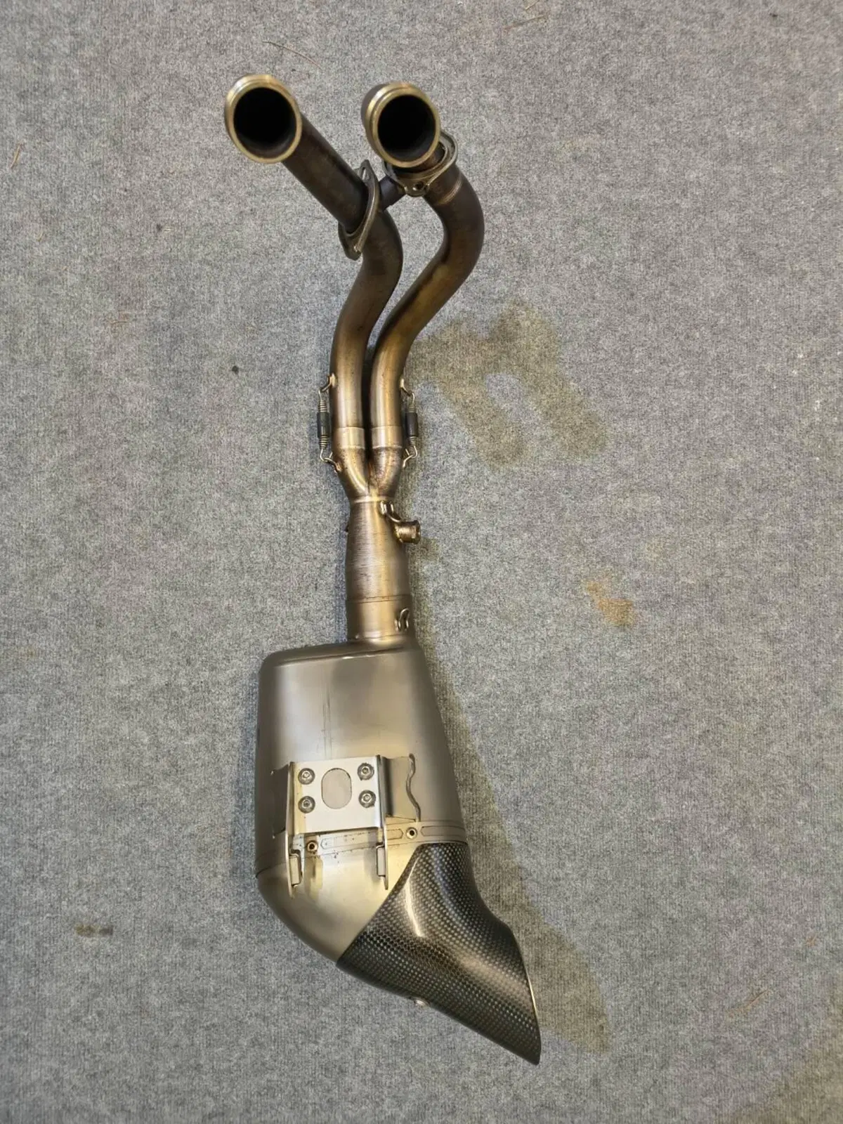 Impianto di scarico completo Yamaha Akrapovic MT07 (4)