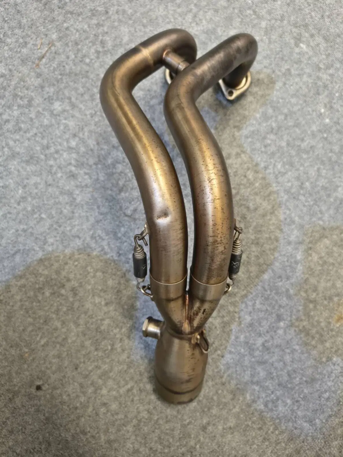 Impianto di scarico completo Yamaha Akrapovic MT07 (12)