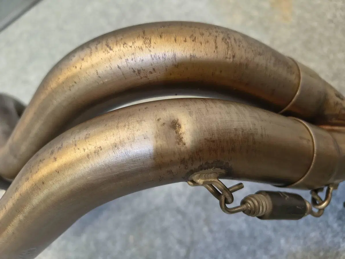 Impianto di scarico completo Yamaha Akrapovic MT07 (13)