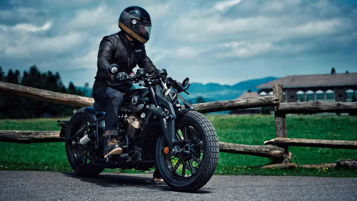 Benda Napoleon Bob 125: la bobber V-Twin arriva anche per chi ha la patente A1