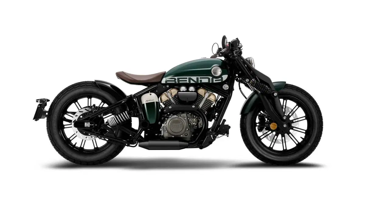 Benda Napoleon Bob 125: la bobber V-Twin arriva anche per chi ha la patente A1 (5)